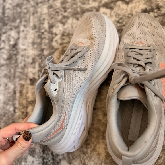 HOKA Women's Bondi 8 Running Shoes - Picture 2 of 4